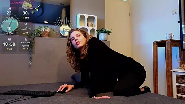 Snapshot of AyreenMoore chatting on March 20, 12:53 pm AyreenMoore online show from March 20, 12:53 pm