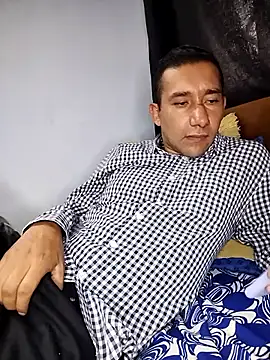 Snapshot of misterioso258 chatting on December 20, 2:35 pm misterioso258 online show from December 20, 2:35 pm