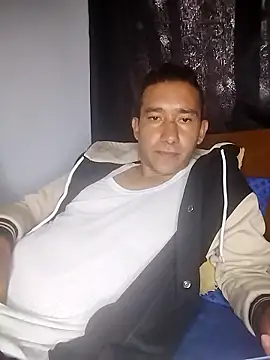 Snapshot of misterioso258 chatting on January 14, 1:28 pm misterioso258 online show from January 14, 1:28 pm