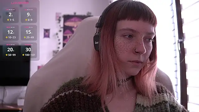 juliapie online show from February 5, 8:32 am