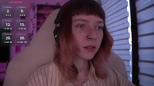 juliapie online show from March 7, 5:29 am