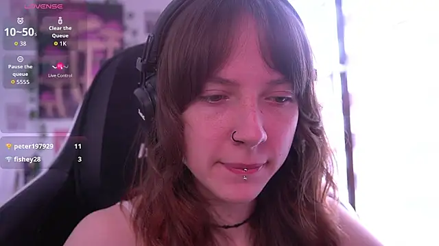 juliapie online show from April 11, 9:24 am