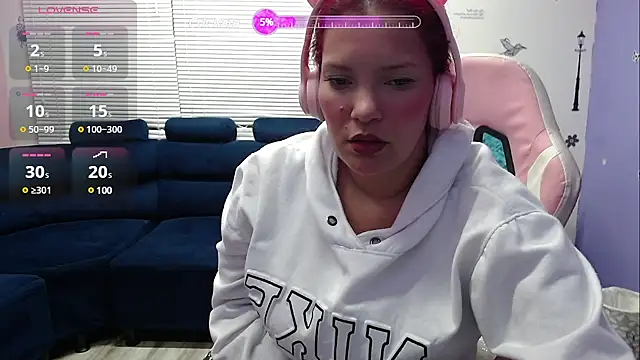 brithany smiith  online show from February 2, 12:40 am