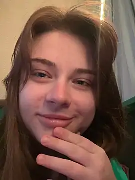 Seductive She Wolf online show from April 5, 8:11 am