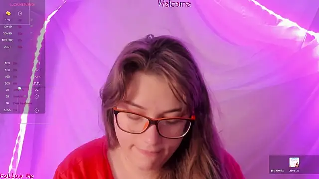 Snapshot of Seductive_She_Wolf chatting on June 7, 7:45 am Seductive She Wolf online show from June 7, 7:45 am