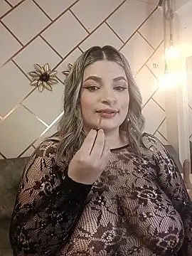 marianeporter   online show from February 20, 9:15 pm