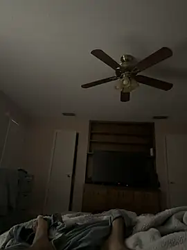 Snapshot of Jualo100 chatting on October 10, 2:43 am Jualo100 online show from October 10, 2:43 am