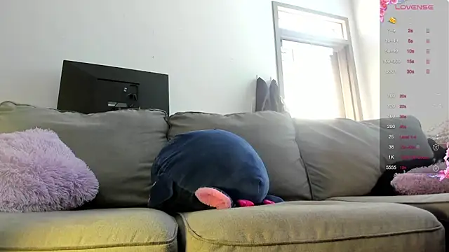 soonamii online show from March 4, 7:43 pm