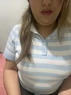 yassminsexy22 online show from February 23, 10:29 pm