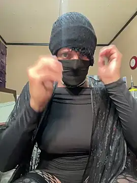 UtopianMisfit1 online show from March 9, 7:56 am