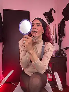 akinoro  online show from December 3, 4:28 pm