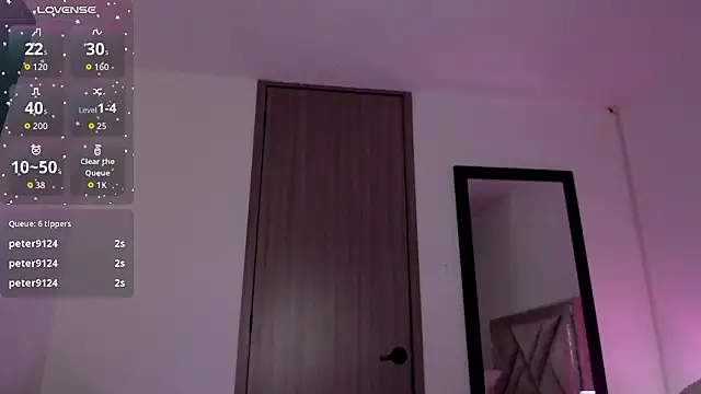 SophiaJoliebm online show from February 4, 4:29 am