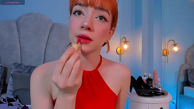 Snapshot of sweeet_peach chatting on February 6, 10:32 pm sweeet peach online show from February 6, 10:32 pm