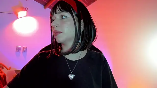 sweeet peach online show from April 30, 4:30 am