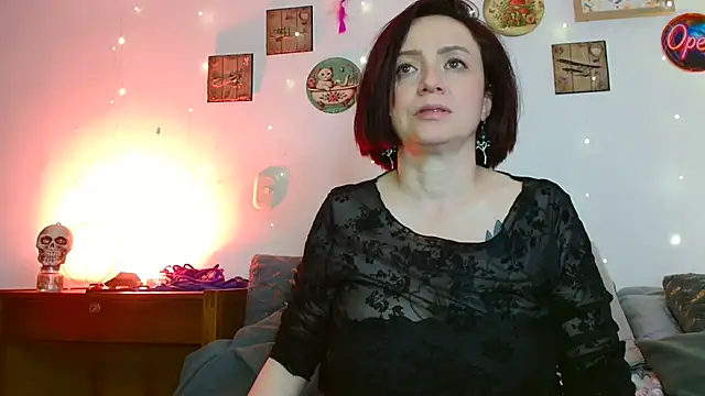 catalinamommyx online show from June 29, 6:08 am