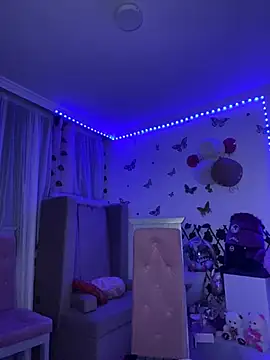 Snapshot of lina_pink chatting on January 13, 2:18 am lina pink online show from January 13, 2:18 am