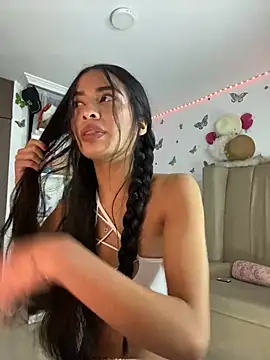 Snapshot of lina_pink chatting on January 30, 11:24 pm lina pink online show from January 30, 11:24 pm