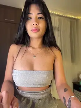 lina pink online show from April 21, 10:23 pm