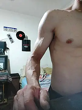 Snapshot of dangerman94 chatting on February 5, 8:30 am dangerman94 online show from February 5, 8:30 am