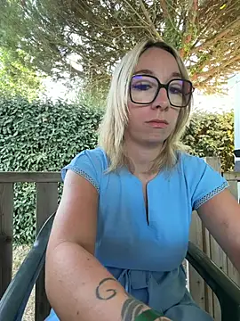 Snapshot of Giuliana_baby chatting on July 10, 5:56 am Giuliana baby online show from July 10, 5:56 am