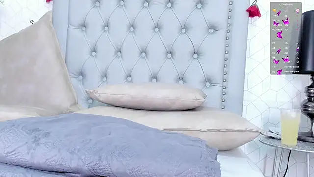 Katalella murillo online show from February 18, 6:37 am