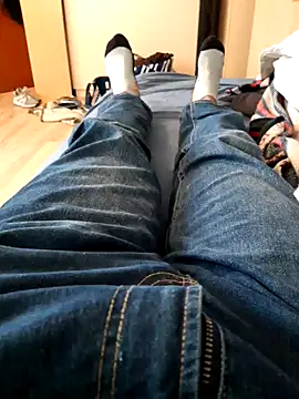 Snapshot of Big_Dick_22_in_Room chatting on February 8, 2:49 pm Big Dick 22 in Room online show from February 8, 2:49 pm