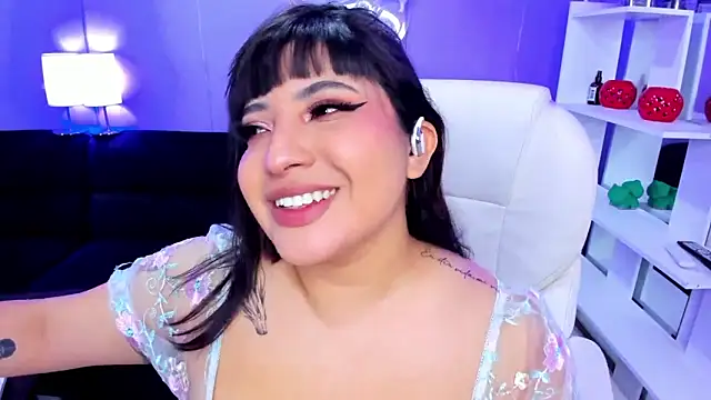 Emma monserrat online show from April 13, 11:27 am