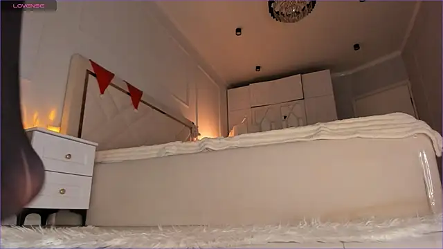 Snapshot of stellagracee chatting on December 22, 3:33 pm stellagracee online show from December 22, 3:33 pm