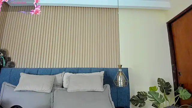 Snapshot of kathecute__ chatting on May 30, 1:35 am kathecute online show from May 30, 1:35 am