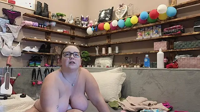 Kimberly-Caprice online show from February 11, 11:32 am