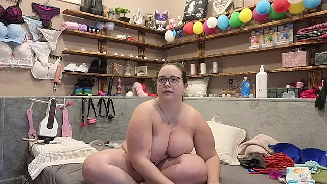 Kimberly-Caprice online show from February 15, 8:11 am