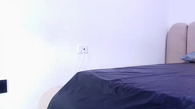 nicol f online show from February 5, 3:11 am