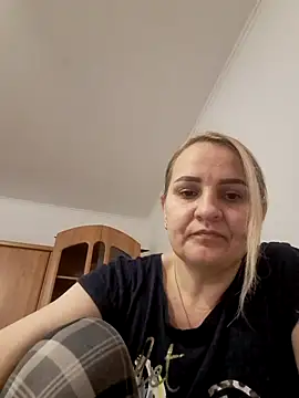 Malichkaanna30 online show from December 15, 8:30 am