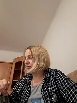 Malichkaanna30 online show from December 23, 1:03 pm