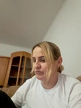 Malichkaanna30 online show from February 26, 4:24 pm