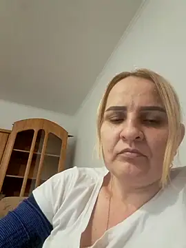 Malichkaanna30 online show from March 22, 4:58 pm