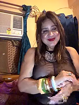 Snapshot of Hot_Queen77 chatting on July 18, 7:28 pm Hot Queen77 online show from July 18, 7:28 pm