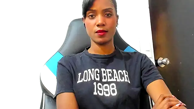 Snapshot of Kalua_Brown chatting on June 2, 5:37 pm Kalua Brown online show from June 2, 5:37 pm