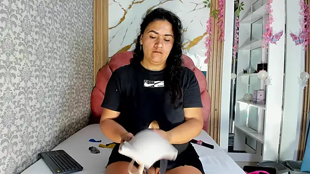 valeria rivera1 online show from April 16, 7:03 pm