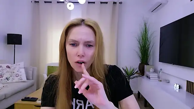Snapshot of Love_Call chatting on June 12, 6:34 am Love Call online show from June 12, 6:34 am