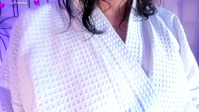 missy taylor  online show from March 8, 5:33 pm