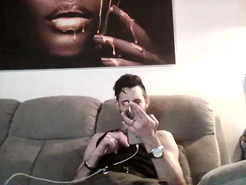 Snapshot of Bigkisslove chatting on February 11, 1:10 am Bigkisslove online show from February 11, 1:10 am