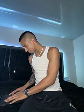 CJ 579 online show from March 23, 1:20 am