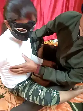 Snapshot of GF_nd_BF_ chatting on January 19, 3:53 pm GF nd BF  online show from January 19, 3:53 pm