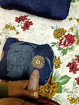 Snapshot of GF_nd_BF_ chatting on January 23, 9:50 am GF nd BF  online show from January 23, 9:50 am