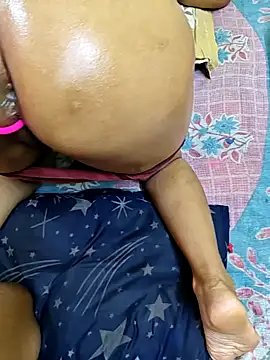 Snapshot of GF_nd_BF_ chatting on October 30, 5:53 am GF nd BF  online show from October 30, 5:53 am