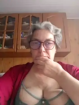 IrinaSweet54 online show from November 18, 8:52 am