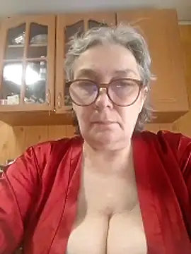 Snapshot of IrinaSweet54 chatting on May 6, 6:52 am IrinaSweet54 online show from May 6, 6:52 am