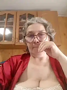Snapshot of IrinaSweet54 chatting on June 10, 8:46 am IrinaSweet54 online show from June 10, 8:46 am