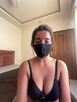 Snapshot of miss_lina chatting on December 16, 8:31 am miss lina online show from December 16, 8:31 am